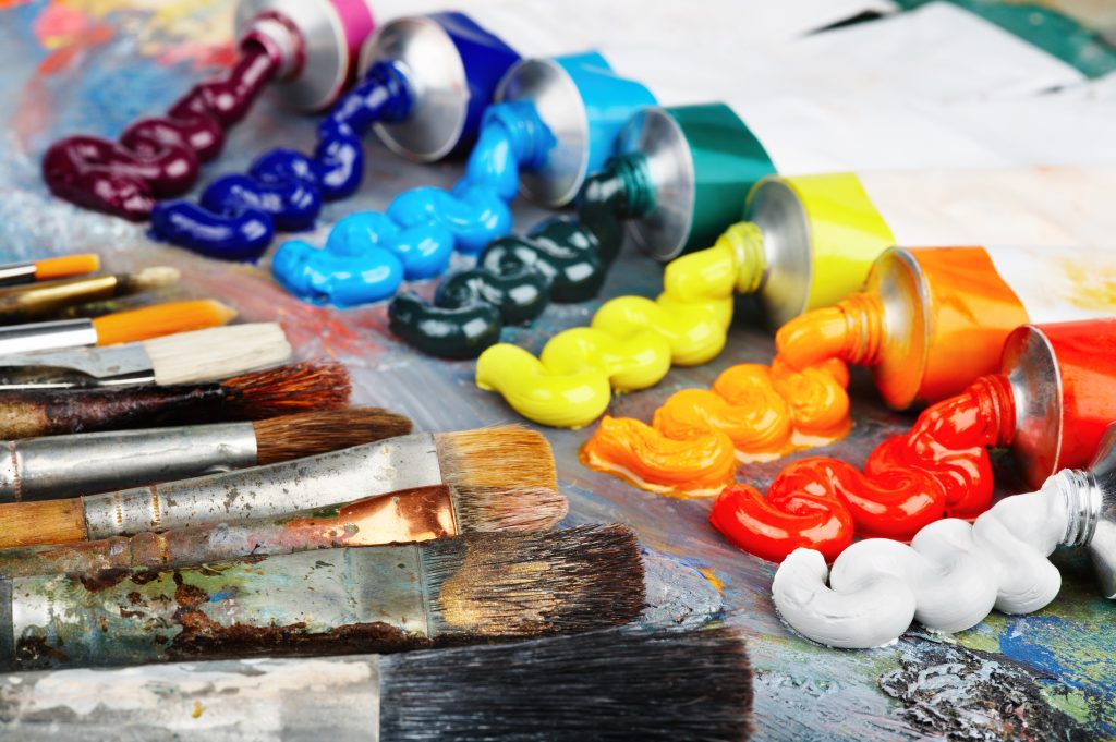 Mixing paint pigments – Colour Theory: Understanding and Working with Colour