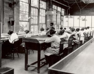 Women and girls using radium paint with no protection or warnings in 1922